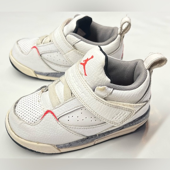 Air Jordan White Red Gray Baby Toddler Sneaker Shoes Size 7C - Picture 1 of 16